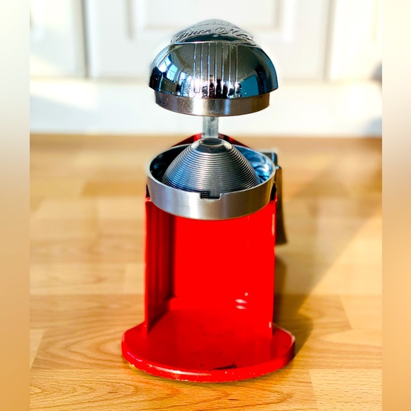 VINTAGE JUICE-O-MAT